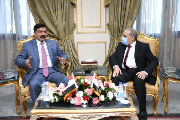 وزير الدولة للإنتاج الحربي يلتقي وزير الدفاع العراقي ويتفقدان مصنعيّ (200 و 300)  ويناقشان سبل التعاون 