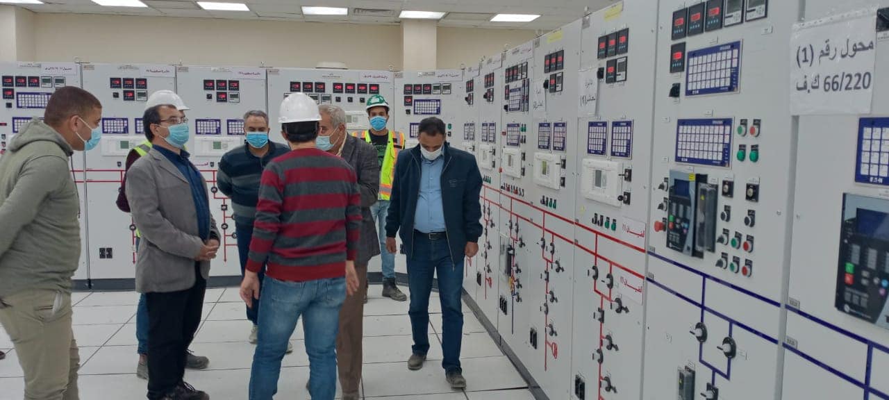 مسئولو "الإسكان" يتفقدون محطة محولات كهرباء بقدرة 350 م.ف.ا بمدينة بدر