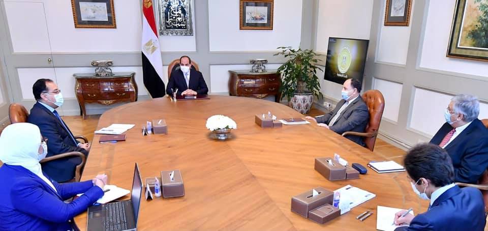 السيد الرئيس يوجه بقيام صندوق تحيا مصر بدعم توفير لقاح كورونا للفئات المستحقة ذات الأولوية المتقدمة