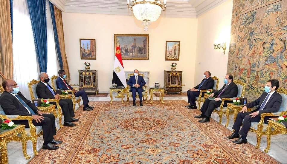 السيد الرئيس يؤكد أن موقف مصر تجاه السودان الشقيق ينبع من الترابط التاريخي بين شعبي وادي النيل