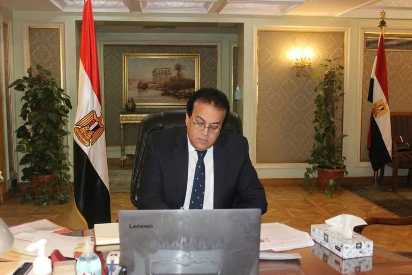 التعليم العالي: الجامعات المصرية تناقش آليات تراخيص البناء بالمدن  على مستوى الجمهورية