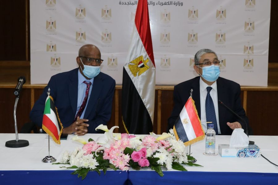 453 مليون جنيه مصرى لرفع قدرة خط الربط الكهربائى القائم بين مصر والسودان من 80 ميجاوت إلى 300 ميجاوات