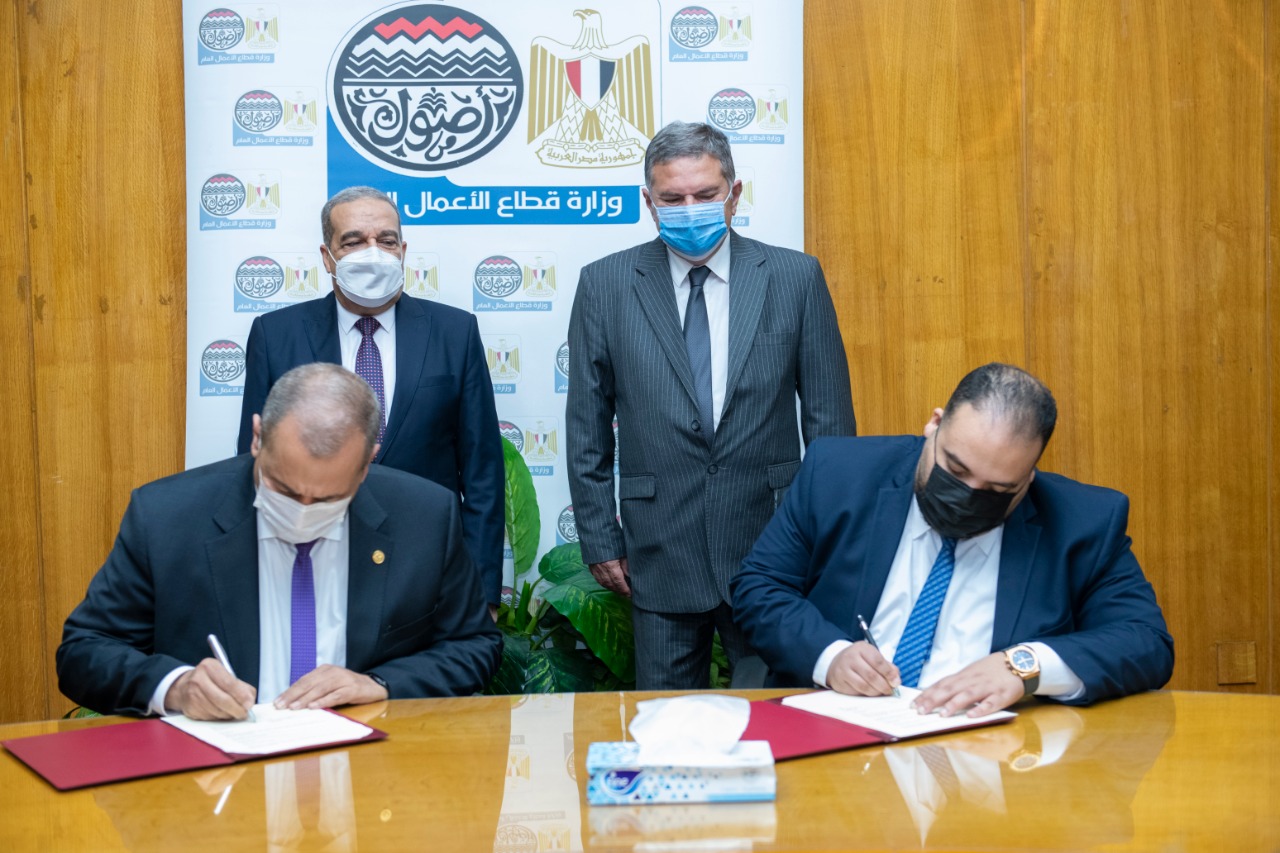 "توفيق" و"مرسي" و"التراس" يشهدون توقيع بروتوكولات تعاون في مجال توريد الأخشاب