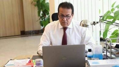 Photo of وزير التعليم العالي يستعرض تقريرًا حول أنشطة معهد بحوث البترول المصري