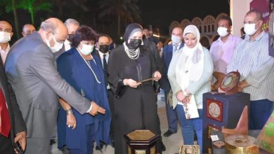 Photo of وزيرتا الثقافة والتجارة والصناعة تسلمان شهادات تخرج الدفعة الأولى من صنايعية مصر