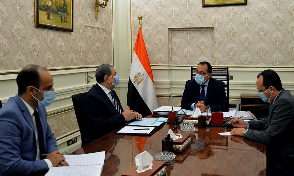 رئيس الوزراء يبحث مع وزير القوى العاملة تطورات ملف عودة العمالة المصرية إلى ليبيا والعراق