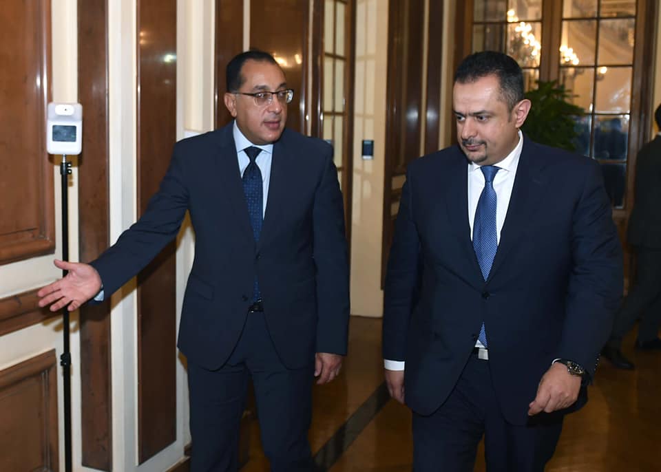 رئيسا وزراء مصر واليمن يترأسان جلسة مباحثات موسعة لبحث سبل تعزيز علاقات التعاون بين البلدين
