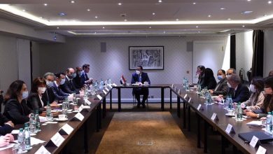 Photo of رئيس الوزراء يلتقي مجموعة من رؤساء وممثلي أكبر الصناديق الاستثمارية والبنوك الفرنسية