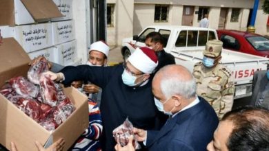 Photo of وزير الأوقاف ومحافظ الجيزة يشهدان توزيع 4 طن لحوم إطعام بالمحافظة