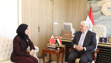 Photo of وزير التعليم العالي يبحث مع سفيرة البحرين سبل التعاون المشترك في مجالات التعليم العالي والبحث العلمي