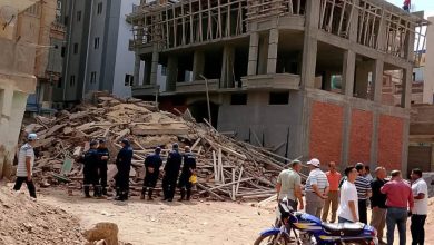 Photo of انهيار منزل كامل قديم في تمام الساعه 9:45 صباح اليوم الإثنين بمدينة دكرنس بشارع مجلس المدينة