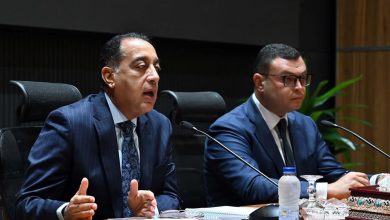 Photo of رئيس الوزراء يعقد اجتماعًا موسعاً مع رؤساء أجهزة المدن الجديدة